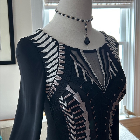 Karen Millen Illusion Neckline & Back Tribal Embroidery Dress - Picture 2 of 8